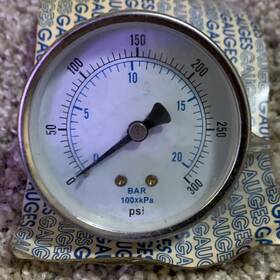 1435-371-1 Ag Spray 1435-371-1/4-bp 2.5 Inch Pressure Gauge 300 Psi Bottom Mount 1/4in