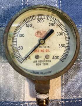 8410007 Airco Vintage Steam Pressure Gauge 0-400 Air Reduction Sales Co Steampunk