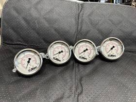 356-00007 Altec 4 Liquid Filled 0-4000 Psi Pressure Gauges - Back Mount With Brackets