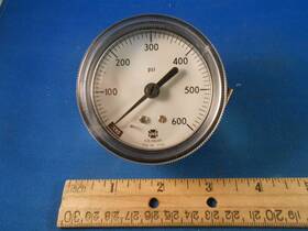 138019 Ametek Gauge 0-600 Psi 2 1/2 Inch Face 1/8 Npt New Old Stock