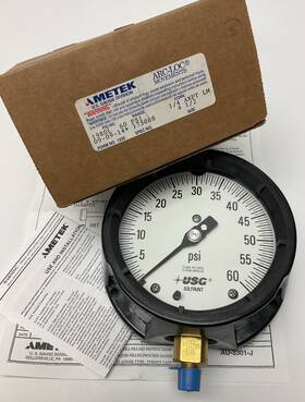 175008 Ametek / Usg Pressure Gauge 4-1/2 Inch 60 Psi 1/4 Npt Lower Middle Brz Tube