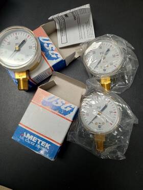165567 Ametek Usg Lot Of 3 / Pressure Gauge 0-60psi Conn. 1/4 Inch Lm Size 2