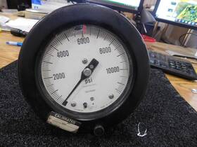 37325 Ametek Usg U.s. Gauge / - 10k Psi Gauge. 316 Ss Conn. Tube