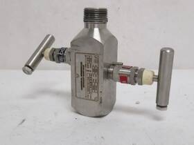 M25vis-46 Anderson 188530 Used Instrument Gauge Valve 5000psi Ss-316 1/2npt