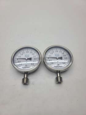 25-1009-aw-02l-200 Ashcroft 25-1009-aw-02l-200#-xll New 35-1009-sw-04l-n1/5br-xll Duralife Plus Lot Of Two G24