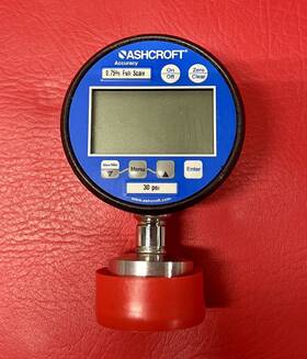 302032sd1530 Ashcroft 302032sd1530# 2032 Digital Sanitary Gauge 0.75% Full Scale 30psi