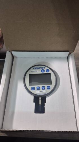 302084sd02lxcy10 Ashcroft 302084sd02l30 New Digital Test Gauge 302084sd02lxcy10#