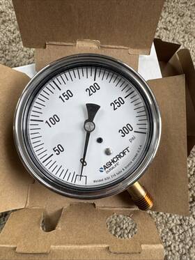 35-1009-aw-02l-300 Ashcroft 35-1009-aw-02l-300# 3-1/2 Inch Pressure Gauge 0-300 Psi - 1/4 Npt Bottom
