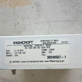 35-1009-sw-04l-200 Ashcroft 35-1009-sw-04l-200#-xc4 Duragauge Pressure Gauge 200 Psi 3-1/2 In 1/4 Side/bottom