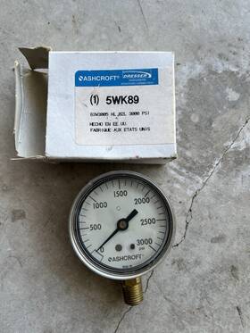 5wk89 Ashcroft Pressure Gauge 3000 Psi 2 Inch Face 1/4 Bottom Mount