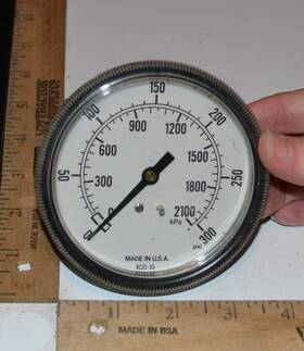 9133-35 Ashcroft Pressure Gauge 0-300 Psi With Diaphram Seal 310 9133-35 Ashcroft Pressure Gauge 0-300 Psi With Diaphram Seal 310