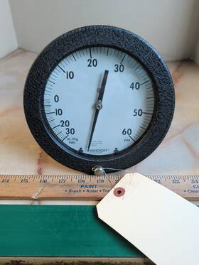 Q-106 Ashcroft Duragauge Pressure Gauge 0-30 Psig 1/4 Inch Connection - New Q-106 Ashcroft Duragauge Pressure Gauge 0-30 Psig 1/4 Inch Connection - New