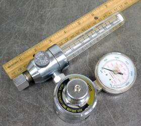 Bs85ar580 Bluestar Pressure Regulator/flowmeter 50 Cfh 5/8 Inch -18rh 3000 Psi