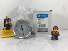 P562733 Donaldson - Pressure Gauge New Old Stock