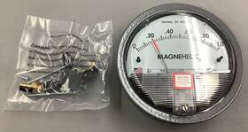 102003-00 Dwyer Model 2001 Magnehelic 15psig Pressure Gauge B624