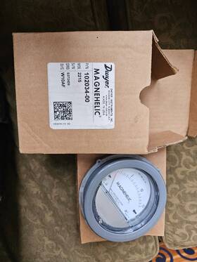 2215c Dwyer Magnehelic Differential Pressure Gage 0-15 Psi Minor Divisions .50