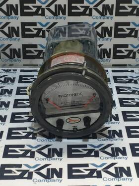 3003 Dwyer Photohelic Pressure Gauge 0-3 Inch Water With Power Switch