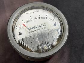 4005c Dwyer Capsuhelic Gauge 0-5 Inch Water Column Nnb Brass Oxygen Use