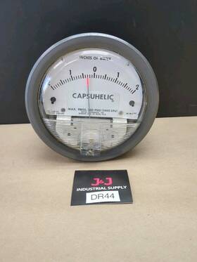 4304 Dwyer Capsuhelic Differential Pressure Gauge 2-0-2 Inch W.c. Vertical Scale