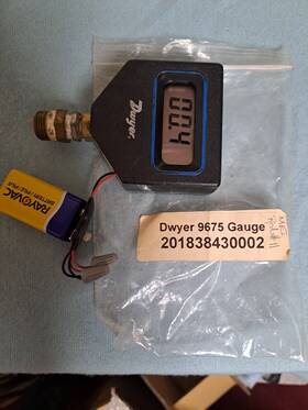 Dwy9675 Dwyer 67100 Digital Pressure Gauge Used