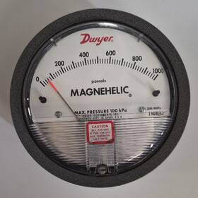 Tn08aj Dwyer Magnehelic Air Pressure Gauge 15 Psi 100 Kpa Max