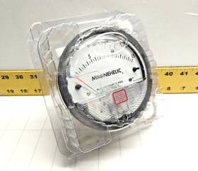 W19y Dwyer New Magnehelic Differential Pressure Gauge 0-15 Inches Of Water