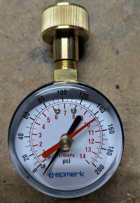 E23544 Epmerk Water Pressure Gauge 3/4 Inch Female Hose 0-200 Psi Adjustable Red Needle