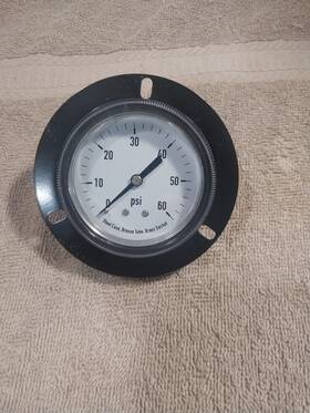 4-npt Grainger 4fnc4 Panel Pressure Gauge 2-1/2 Inch Front Flange 0- 60psi 1/4-npt. New In Box