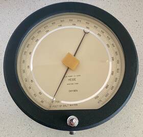 61141 Heise Vintage Gauge Solid Front C Oxygen Salt Water Newton Conn Steampunk