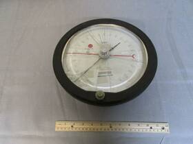 Cc-119136 Heise Cm 600 Psig Pressure Gauge 8.5 Inch Diameter Broken Glass Face