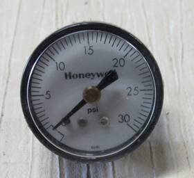 8814 Honeywell Pressure Gauge
