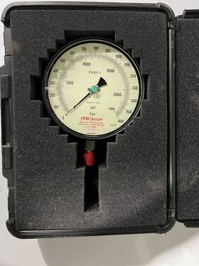 342.11.250 Ith Precision Test Pressure Gauge 1600 Bar 23000 Psi En837-1 1/2npt