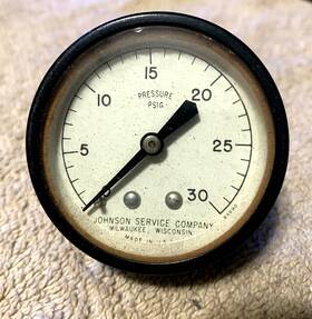 84690 Johnson Service Company 0-30 Psig Pressure Gauge 1/8 Inch Npt Back Mount