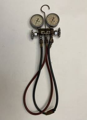 11692 Madden Brass Pressure Gauge 2 And 1/2-in Diameter R-22 R-12