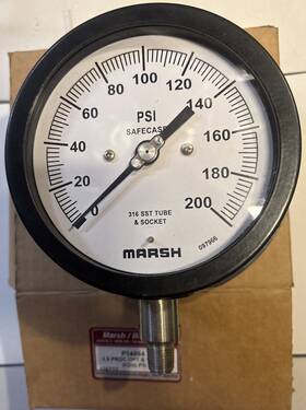 P14054 Marsh /bellofram Pressure Gauge 4.5 Inch Alum Case Ss Internal 1/4 Mount 0-200 Psi