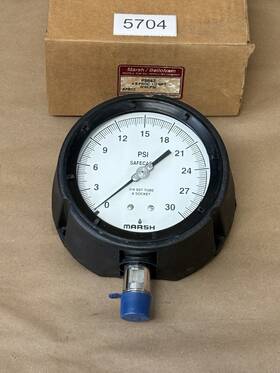 P5642 Marsh Bellofram Pneumatic Pressure Gauge 4.5 Proc 1/2 Npt 0-30 Psi