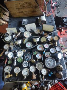 En2-901p Marsh Huge Lot Over 50 Vintage Gauges En2-901p Marsh Huge Lot Over 50 Vintage Gauges