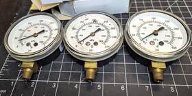 J4360 Marsh 3 - 2.5 Inch Dial 0-400 Psi Pressure Gauge B3b3