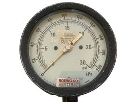 91945 Marshall Town 0-30 Psi 4-1/2 Inch Special Service Gauge