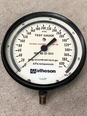 63-5642 Matheson Test Pressure Gauge O2 Cleaned 0-400psi Kpa 316ss 1/4 Inch Npt
