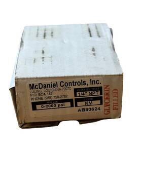 Ab80624 Mcdaniel Controls Pressure Gauge 1/4 Inch Npt 0-2000 Psi Range 4 Dial