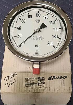 Ab90902 Mcdaniel Controls Nib Guage 0-200 Psi 1/4 Inch Npt