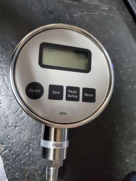 Dpg601-200 Omega #dpg601-200 Digital Pressure Gauge Stainless 0-200 Psig As Is Dead Battery
