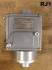 604dm2 . Pressure Control Differential Sensors Custom Dual Switch- Snap