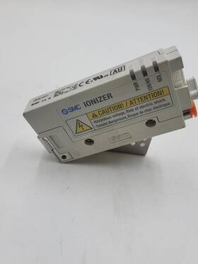 Izn10e-02o07 Smc Ionizer With Mounting Bracket