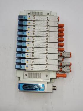 Sy5-iol-0-n710ri Smc With 10 Sy5200 - 5ui Na And Ex260-sil1 Serial Output