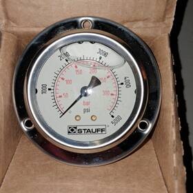 Spg-063-05000-5-p-j04-f Stauff 2.5 Inch 63mm Liquid Filled Pressure Gauge 0-5000 Psi 4an 1/4 Jic Panel Flush Mount