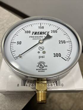 620b4502la300 Trerice Pressure Gauge