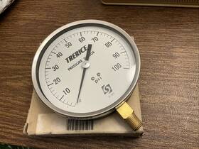D13613 Trerice 600 Cb 4.5 Inch Pressure Gauge