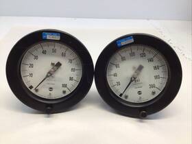 33006 U.s. Gauge 33003 Usg Dials No. 33004 And Solfrunt Pressure Gauges
